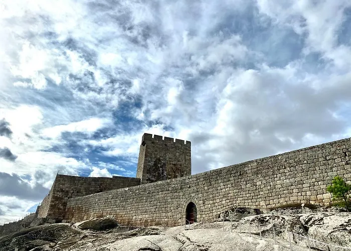 Casa Do Penedo - Um Segredo Na Serra Da Estrela