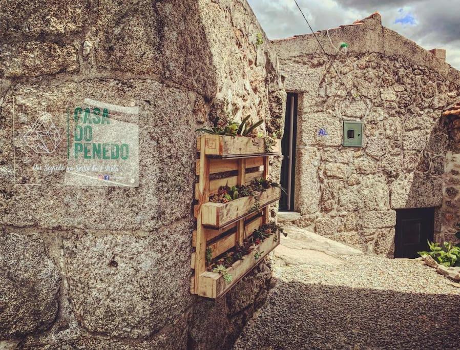 Casa Do Penedo - Um Segredo Na Serra Da Estrela * Quintas de Baixo