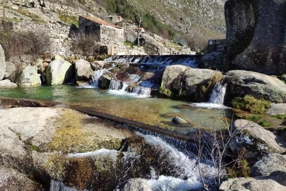 Casa Do Penedo - Um Segredo Na Serra Da Estrela *